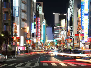 ネオン華やかな渋谷の夜景